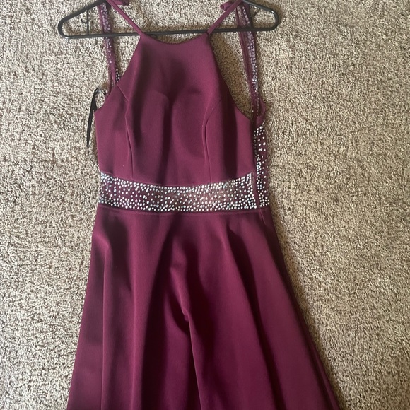 Dress - Picture 1 of 2